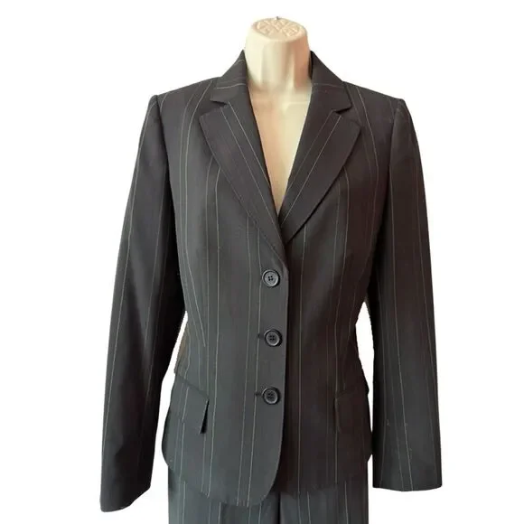 Anne Klein Black Pantsuit With Green & purple Pinstripes Size 6 - Picture 9 of 17
